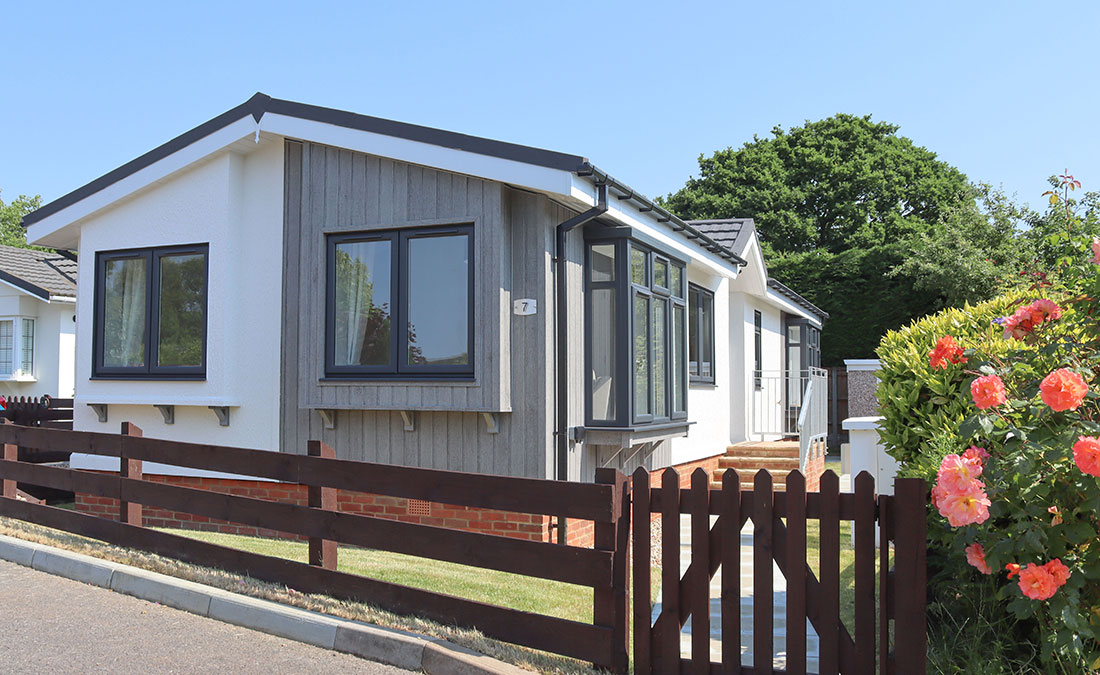 Mobile-homes-for-sale-Hampshire-Berkshire-Surrey Mobile homes for sale in Hampshire, Berkshire and Surrey